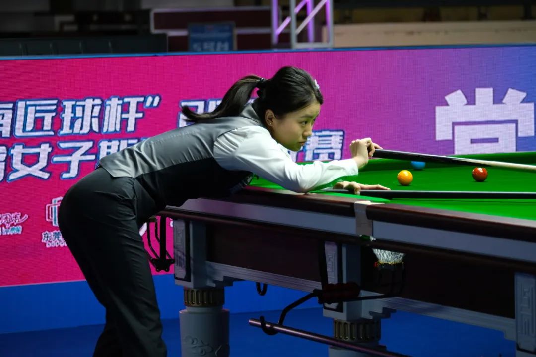 白雨露领衔李建兵学院五朵金花为世锦赛预演 加入暑期夏令营做世界冠军同门 白雨露领衔李建兵学院五朵金花为世锦赛预演 加入暑期夏令营做世界冠军同门